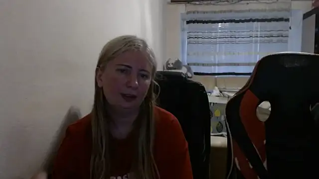PeterAndJen online show from 05/09/26, 05:29