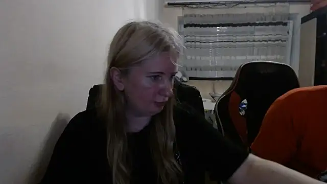 PeterAndJen online show from 06/07/26, 07:28