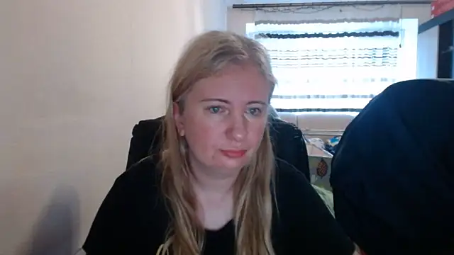 PeterAndJen online show from 06/11/26, 04:43