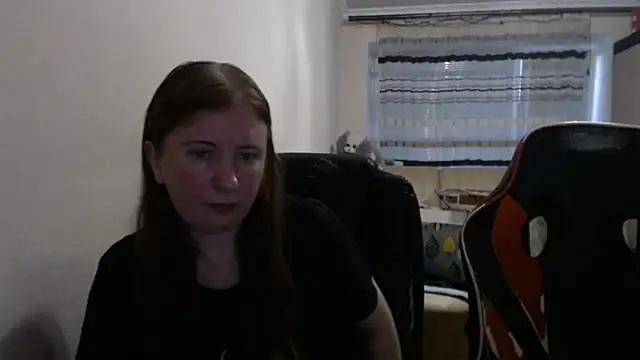 PeterAndJen online show from 07/28/26, 06:31