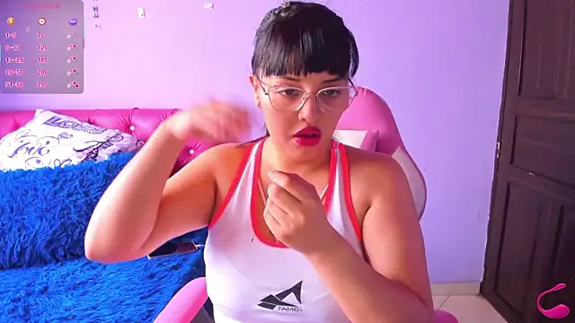 crissn0707 online show from 11/17/25, 03:07