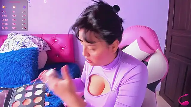 crissn0707 online show from 11/20/25, 11:54