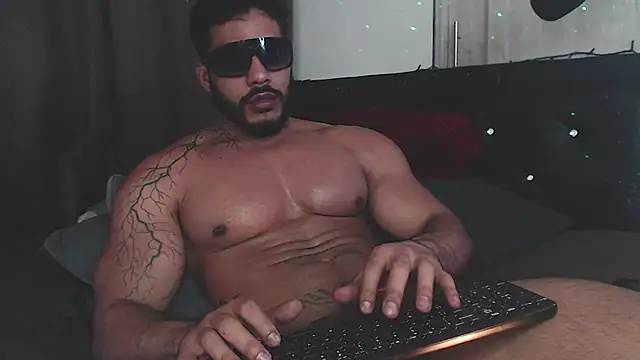 Snapshot of Artemis_Kazttman chatting on 12/06/24, 01:33 Artemis Kazttman online show from 12/06/24, 01:33