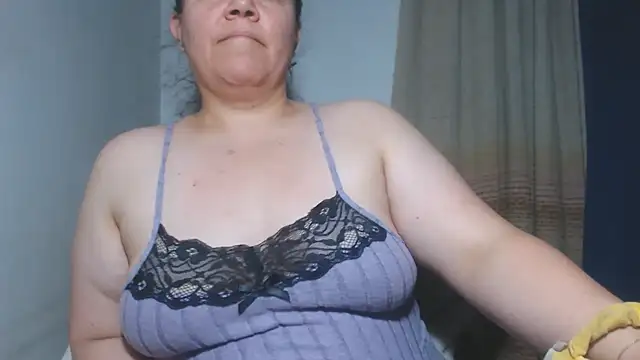 agathamiller01 online show from 10/04/25, 01:47