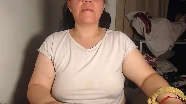 agathamiller01 online show from 07/25/26, 02:42