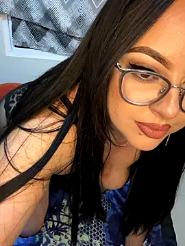 MileyGia online show from 10/18/25, 03:20