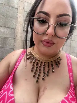 MileyGia online show from 06/10/26, 10:52