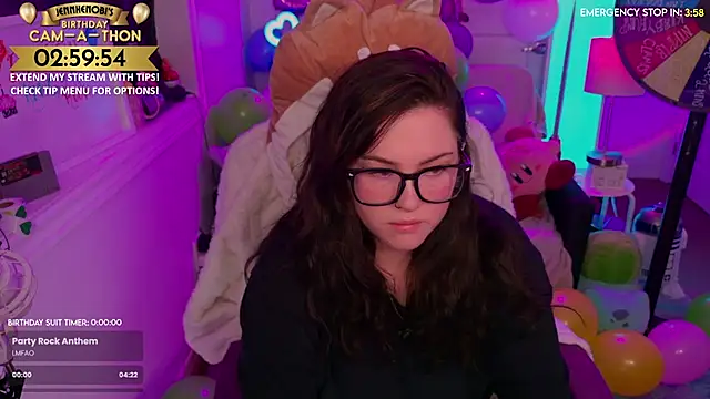 Snapshot of JennKenobi chatting on 09/19/25, 02:07 JennKenobi online show from 09/19/25, 02:07