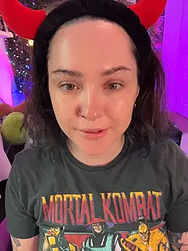 JennKenobi online show from 06/10/26, 02:27