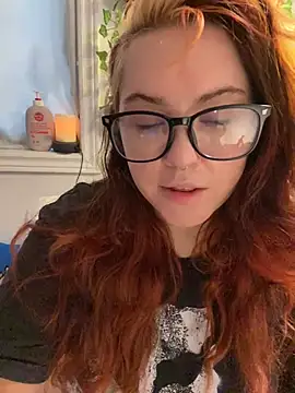 Snapshot of JennKenobi chatting on 07/27/26, 12:34 JennKenobi online show from 07/27/26, 12:34