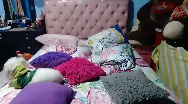 Snapshot of gustavo_saaled19 chatting on 02/06/25, 03:37 gustavo saaled19 online show from 02/06/25, 03:37