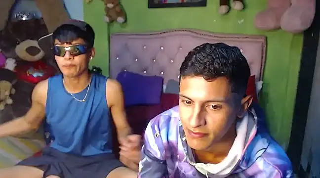 Snapshot of gustavo_saaled19 chatting on 03/07/25, 11:05 gustavo saaled19 online show from 03/07/25, 11:05