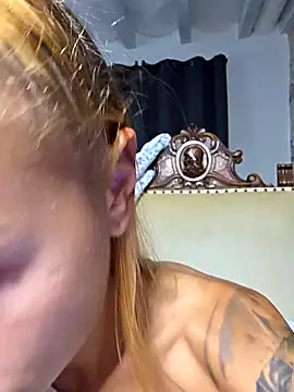 kylie blck online show from 10/03/25, 04:37