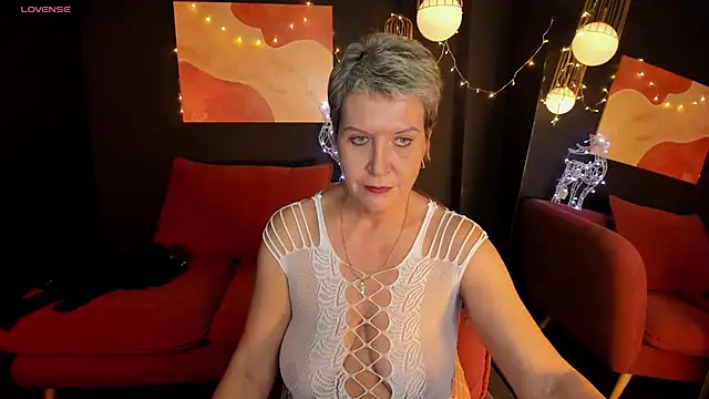 Snapshot of KathySunn chatting on 01/02/25, 07:29 KathySunn online show from 01/02/25, 07:29