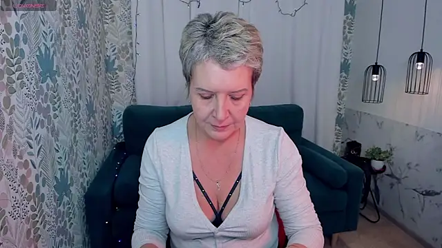 Snapshot of KathySunn chatting on 01/03/25, 04:37 KathySunn online show from 01/03/25, 04:37