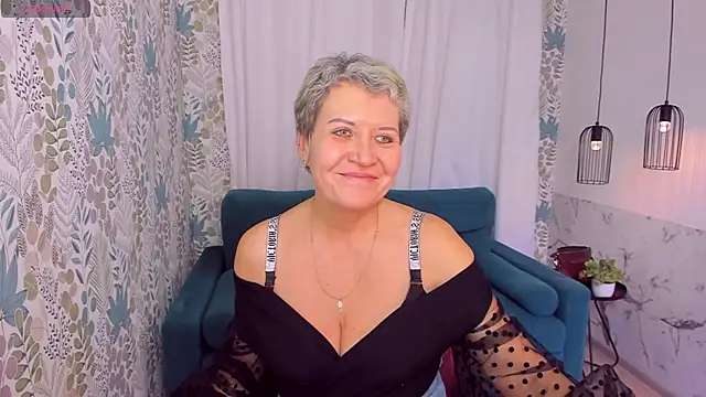 Snapshot of KathySunn chatting on 01/28/25, 01:27 KathySunn online show from 01/28/25, 01:27
