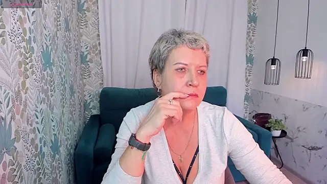Snapshot of KathySunn chatting on 01/29/25, 01:17 KathySunn online show from 01/29/25, 01:17