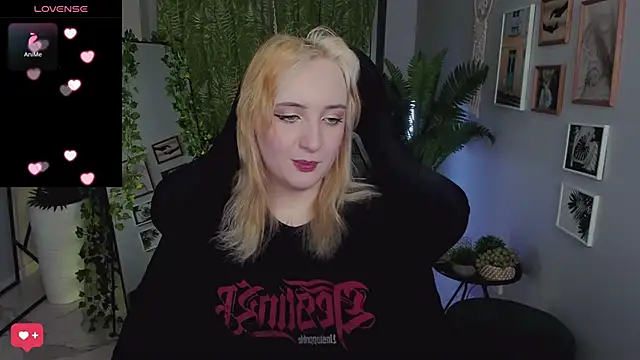 AsheLucker online show from 05/24/26, 03:44