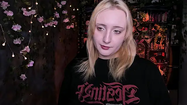 AsheLucker online show from 06/05/26, 06:52
