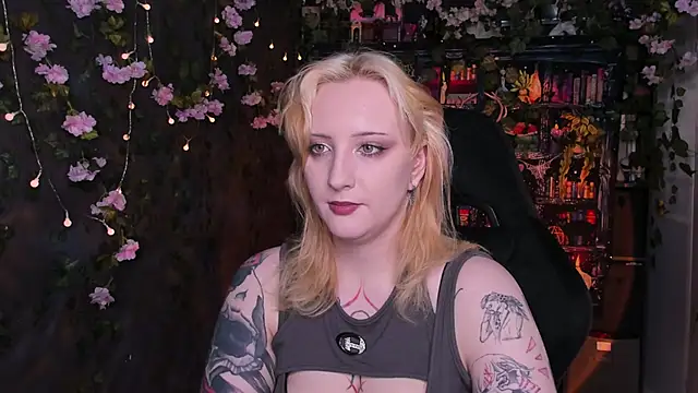 AsheLucker online show from 06/06/26, 06:29