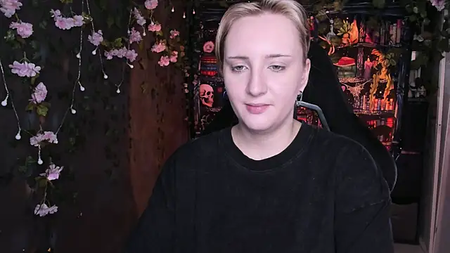 AsheLucker online show from 07/07/26, 06:47