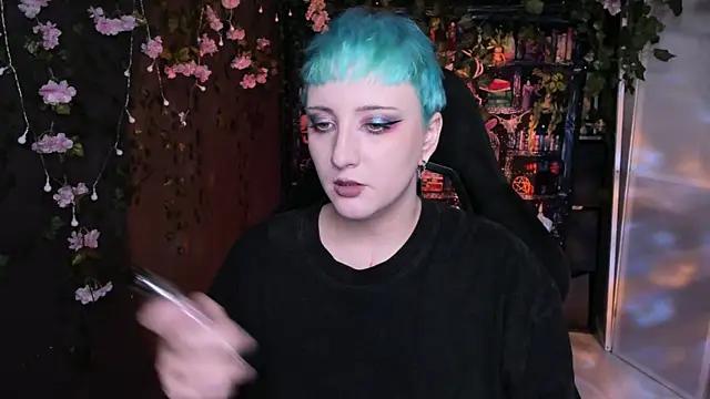 AsheLucker online show from 07/16/26, 05:57