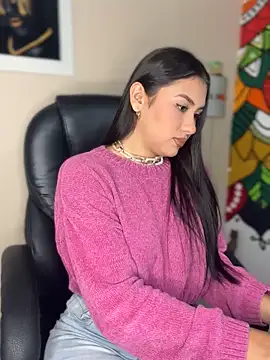 Snapshot of Ambar_pe_ chatting on 12/23/24, 02:35 Ambar pe  online show from 12/23/24, 02:35