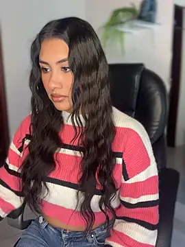 Snapshot of Ambar_pe_ chatting on 01/14/25, 07:43 Ambar pe  online show from 01/14/25, 07:43