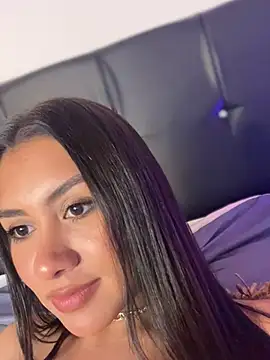 Snapshot of Ambar_pe_ chatting on 01/19/25, 07:58 Ambar pe  online show from 01/19/25, 07:58