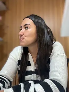 Snapshot of Ambar_pe_ chatting on 09/14/25, 06:29 Ambar pe  online show from 09/14/25, 06:29