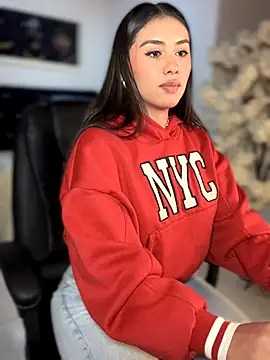 Snapshot of Ambar_pe_ chatting on 10/31/25, 02:45 Ambar pe  online show from 10/31/25, 02:45