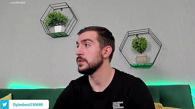 Dylan Best online show from 11/05/25, 10:54