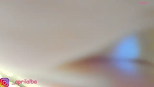 Snapshot of AprilinAlba chatting on 11/08/25, 01:06 AprilinAlba online show from 11/08/25, 01:06