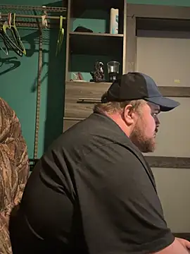 Snapshot of fatdickdaddy448 chatting on 12/12/24, 06:14 fatdickdaddy448 online show from 12/12/24, 06:14