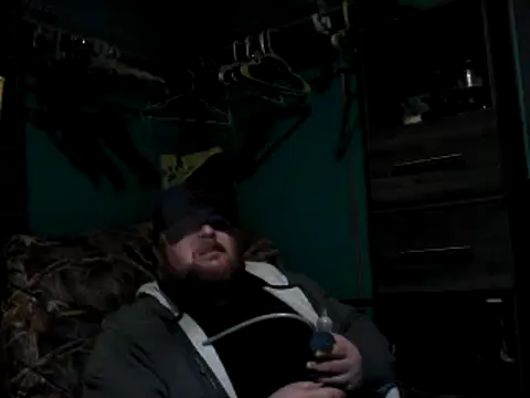 Snapshot of fatdickdaddy448 chatting on 12/23/24, 06:11 fatdickdaddy448 online show from 12/23/24, 06:11