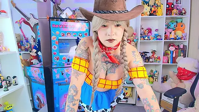 Snapshot of meda_kawaii_ chatting on 10/02/25, 09:55 meda kawaii  online show from 10/02/25, 09:55