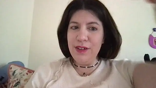 Snapshot of HYPHYtype chatting on 09/12/25, 05:57 HYPHYtype online show from 09/12/25, 05:57