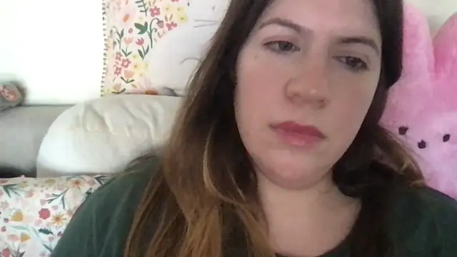 Snapshot of HYPHYtype chatting on 09/21/25, 07:15 HYPHYtype online show from 09/21/25, 07:15