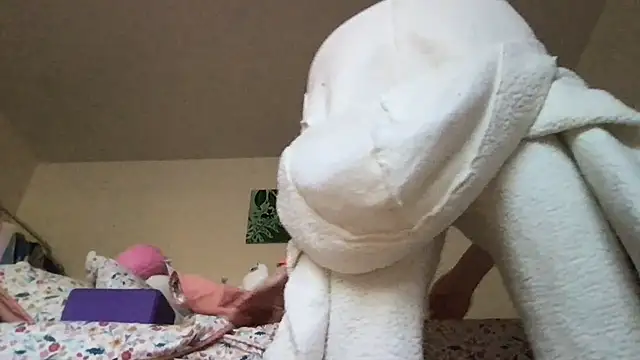 Snapshot of HYPHYtype chatting on 09/22/25, 03:14 HYPHYtype online show from 09/22/25, 03:14