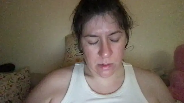 Snapshot of HYPHYtype chatting on 10/09/25, 08:23 HYPHYtype online show from 10/09/25, 08:23