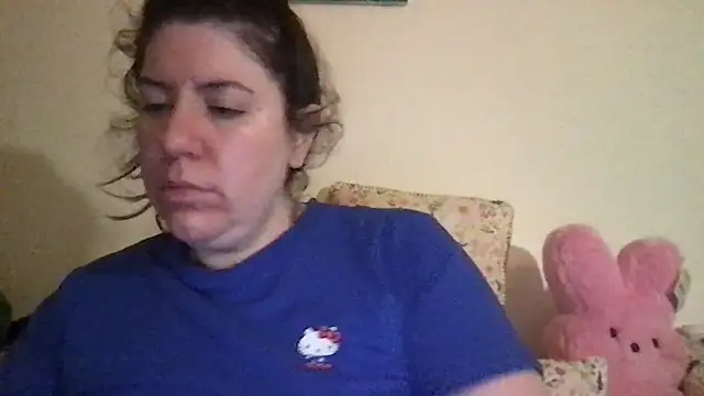 Snapshot of HYPHYtype chatting on 10/15/25, 03:17 HYPHYtype online show from 10/15/25, 03:17