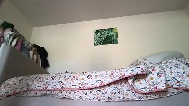 Snapshot of HYPHYtype chatting on 11/30/25, 10:03 HYPHYtype online show from 11/30/25, 10:03