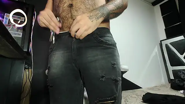 TeddyGominola  online show from 12/15/25, 09:41