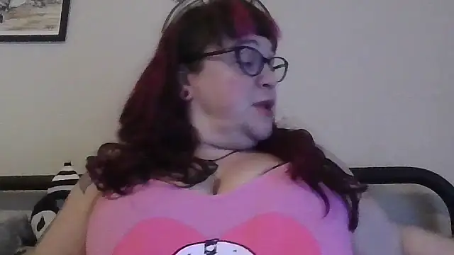 Snapshot of GothyBaby chatting on 01/31/25, 06:14 GothyBaby online show from 01/31/25, 06:14