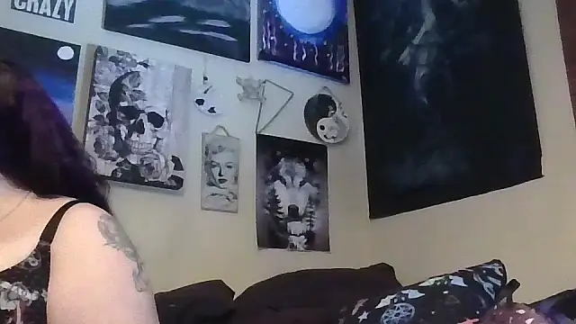 Snapshot of GothyBaby chatting on 11/03/25, 05:58 GothyBaby online show from 11/03/25, 05:58