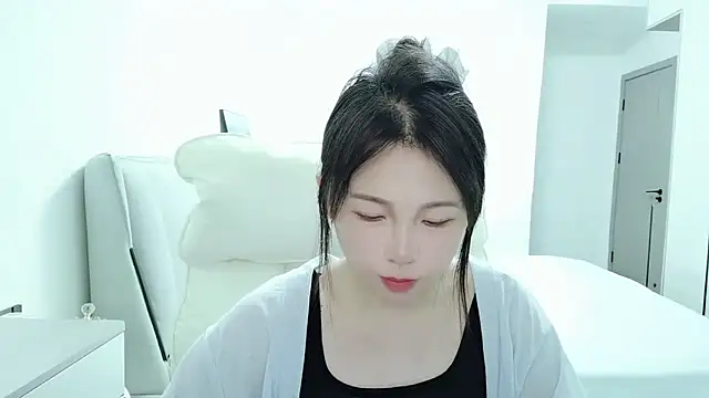 Snapshot of Sunset_glow chatting on 10/13/25, 07:08 Sunset glow online show from 10/13/25, 07:08