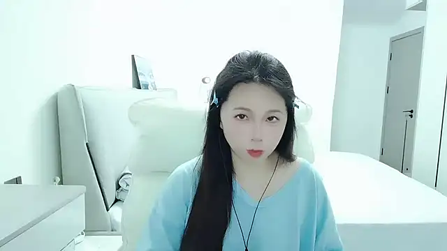 Snapshot of Sunset_glow chatting on 06/20/26, 12:30 Sunset glow online show from 06/20/26, 12:30