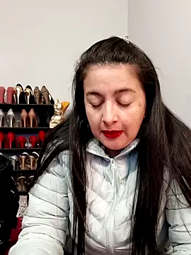 Snapshot of Cherry_1992 chatting on 02/10/26, 12:53 Cherry 1992 online show from 02/10/26, 12:53