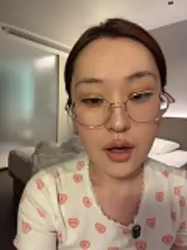 sphynx- - online show from 05/20/26, 07:58
