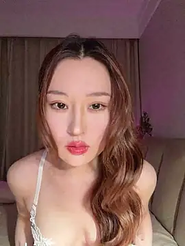 Snapshot of sphynx-_- chatting on 07/14/26, 02:23 sphynx- - online show from 07/14/26, 02:23